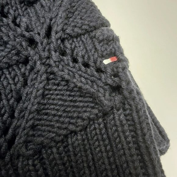 Tommy Hilfiger Women's Sweater Size Large Navy Blue Rounded Neck Preppy Knit - Picture 10 of 12